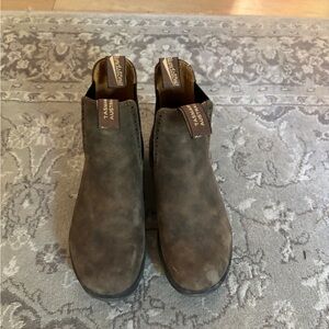 Women’s Blundstone boots